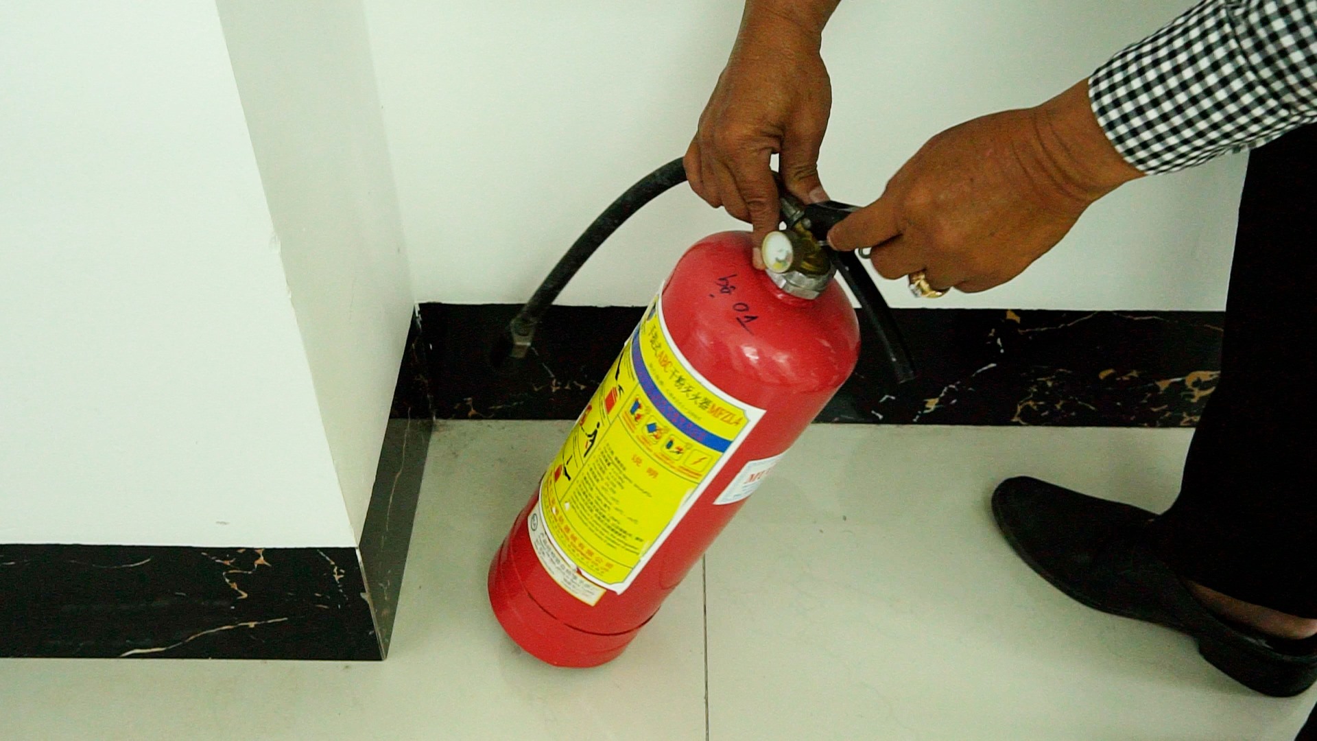 Kiểm tra Công tác phòng cháy chữa cháy và cứu nạn cứu hộ (PCCC&CNCH) tại các đơn vị.