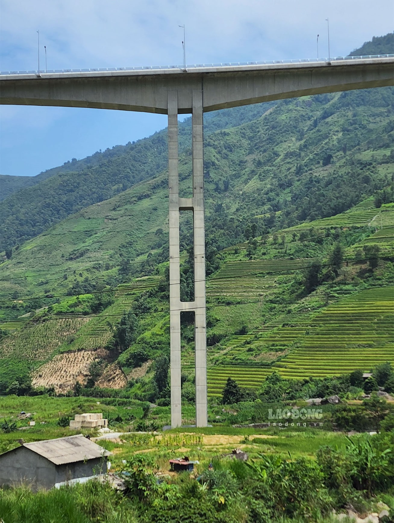 Trụ cầu cao 83m - Điểm đặc biệt làm tên cầu Móng Sến nổi danh với cầu cạn có trụ cao nhất Việt Nam.