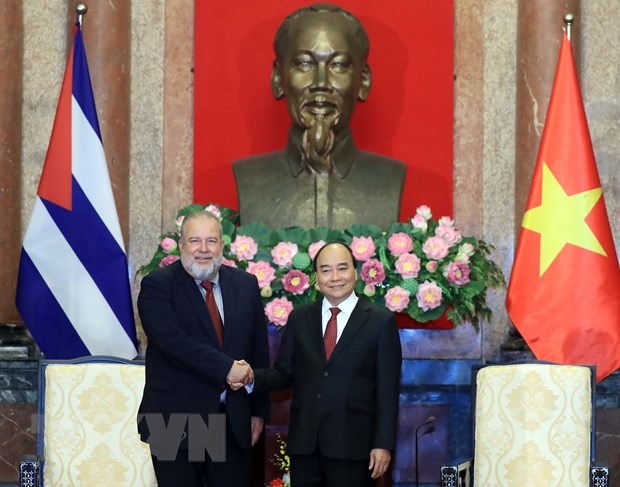 Chiều 29.9, tại Phủ Chủ tịch, Chủ tịch nước Nguyễn Xuân Phúc tiếp Thủ tướng Cuba Manuel Marrezo Cruz đang có chuyến thăm chính thức Việt Nam. Ảnh: TTXVN