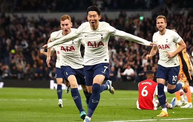 Tottenham trong trận thắng đối thủ 3-0 ở mùa trước. Ảnh: AFP