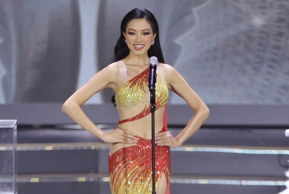 Phần thi ứng xử của Top 5 Hoa hậu Thể thao Việt Nam được nhận xét là “thảm hoạ“. Ảnh: MFVN