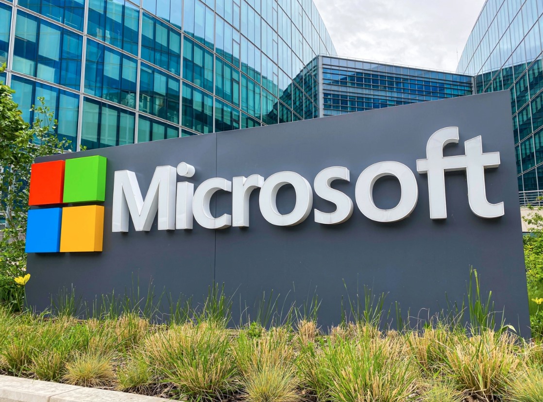 Microsoft bị giảm doanh thu 595 triệu USD trong quý 3.2022. Ảnh: Getty