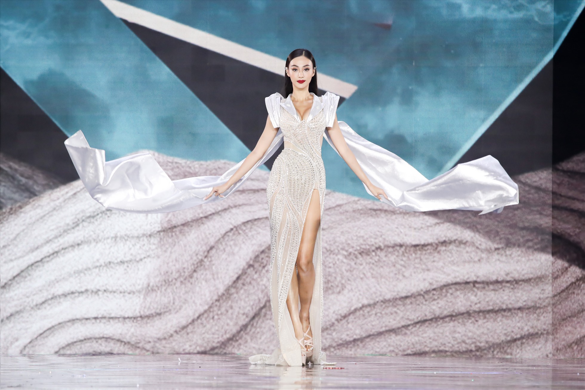 Tuyết Như được khán giả kỳ vọng rất nhiều từ đầu cuộc thi Miss Grand Việt Nam 2022. Cùng với Quỳnh Châu, cô cũng là thí sinh hội tụ đầy đủ các yếu tố để đăng quang như nhan sắc, chiều cao, học vấn và khả năng ngoại ngữ. Ảh: MGVN.