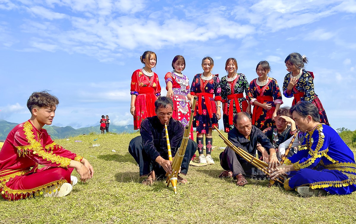 Ngày hội văn hóa dân tộc Mông là dịp để tôn vinh, góp phần bảo tồn và phát huy bản sắc văn hóa của dân tộc Mông. Đồng thờii cũng là dịp để mỗi người dân nâng cao nhận thức, trách nhiệm trong  xây dựng và bảo tồn văn hóa.