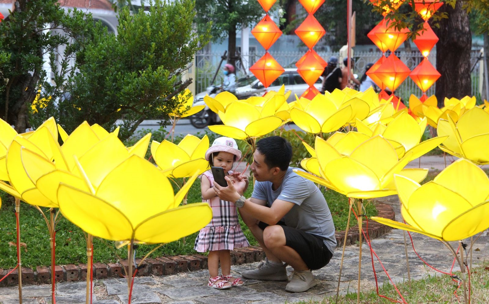 Không gian trưng bày này nằm trong chương trình Lễ hội mùa Thu của Festival Huế 2022.
