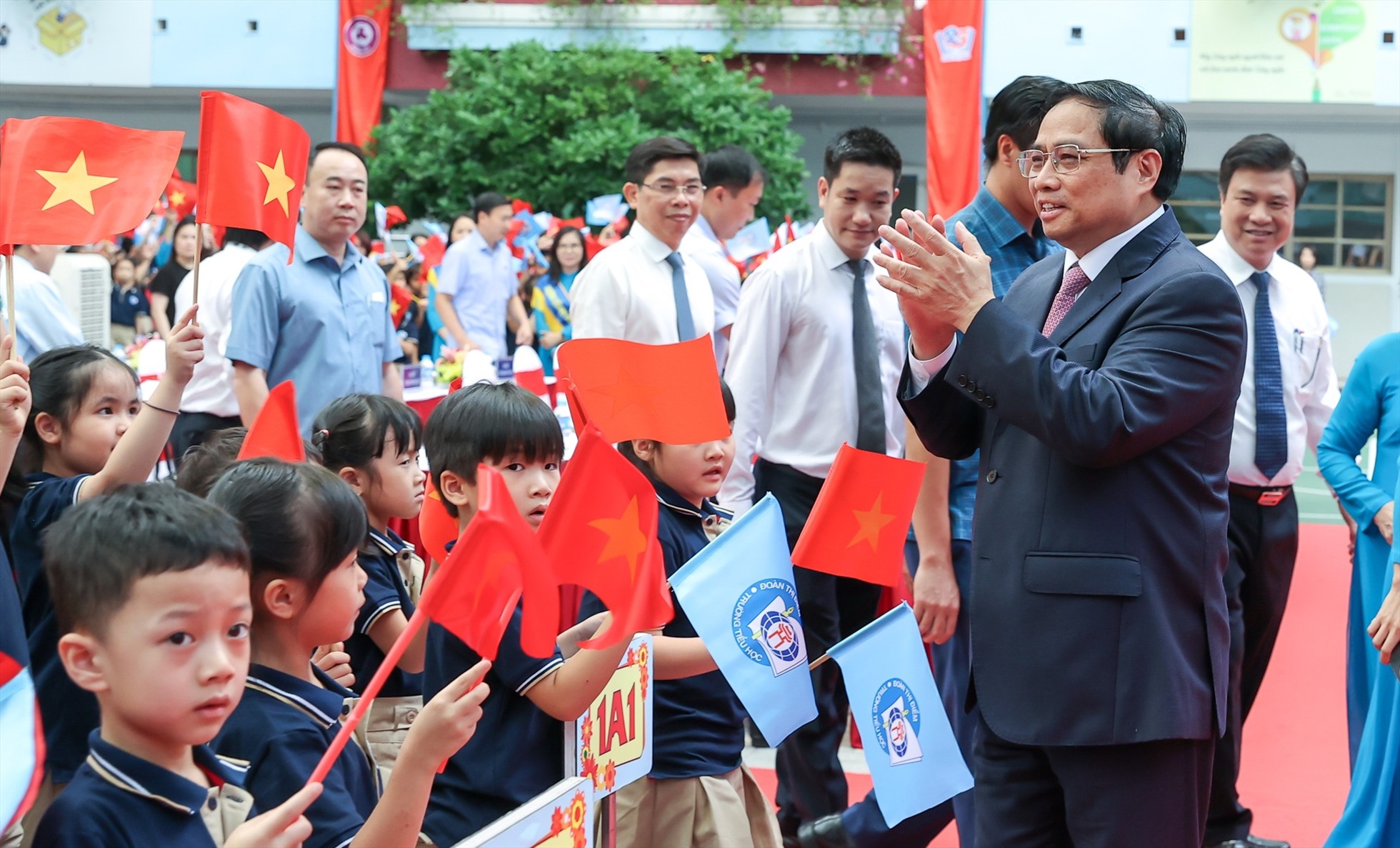 Thủ tướng Phạm Minh Chính dự lễ khai giảng năm học mới tại Trường Tiểu học Đoàn Thị Điểm, quận Nam Từ Liêm, Hà Nội. Ảnh: Nhật Bắc