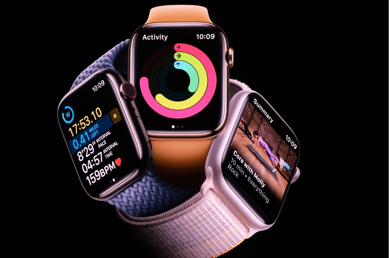 Mặt đồng hồ của thế hệ thứ 8 sẽ lớn hơn các dòng Apple Watch cũ. Ảnh: Apple