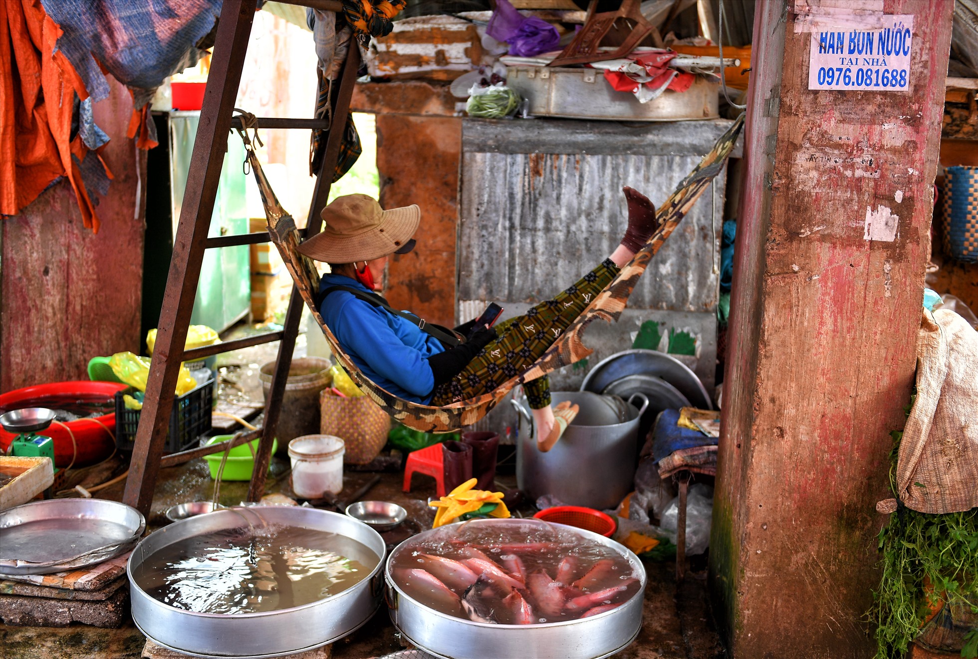 Phút thư giãn của người bán hàng.