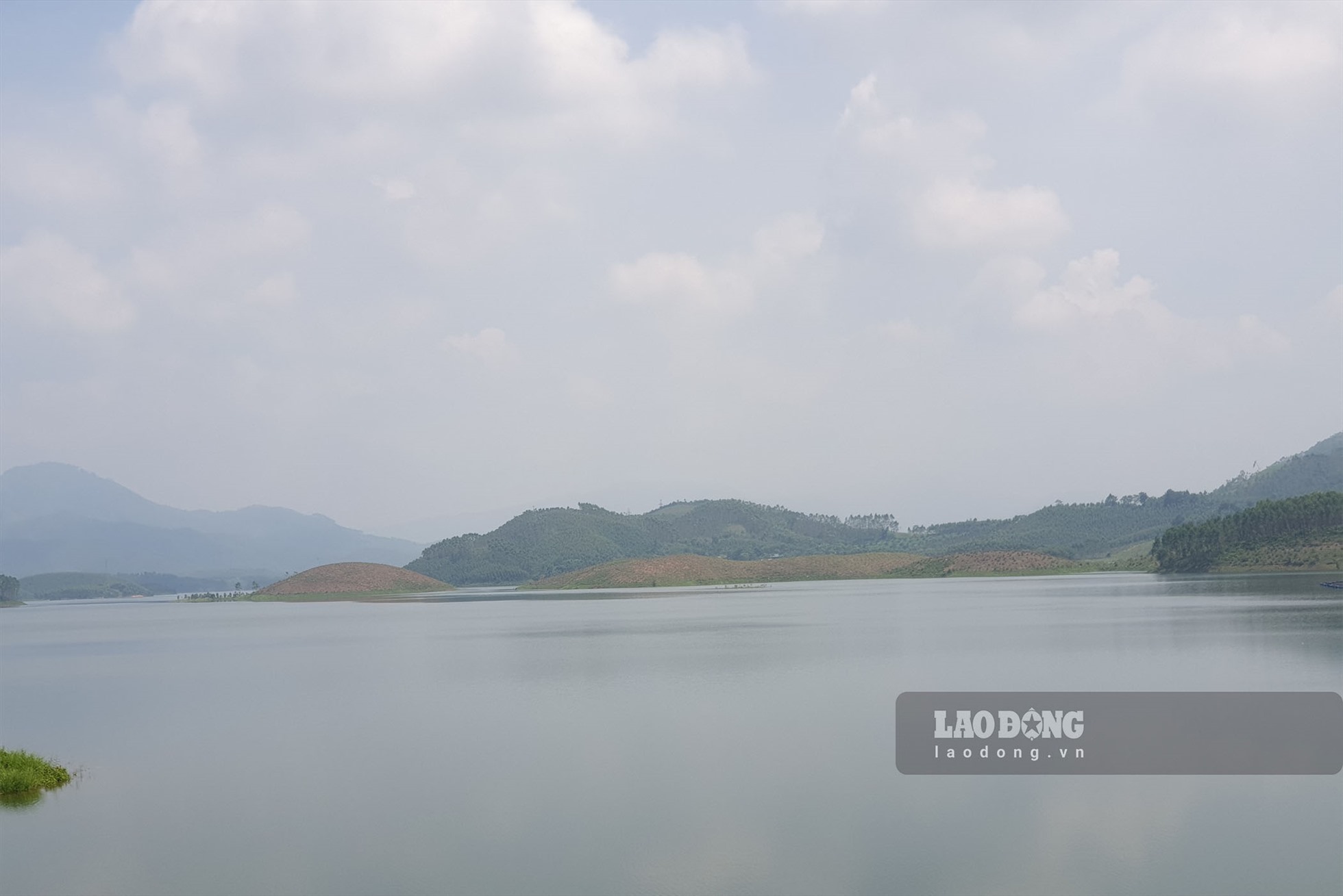 Sau 3 năm xin dự án với tổng diện tích trên 2.500ha trên hồ Thác Bà, Tập đoàn Alphanam chưa xây dựng bất cứ hạng mục công trình nào.