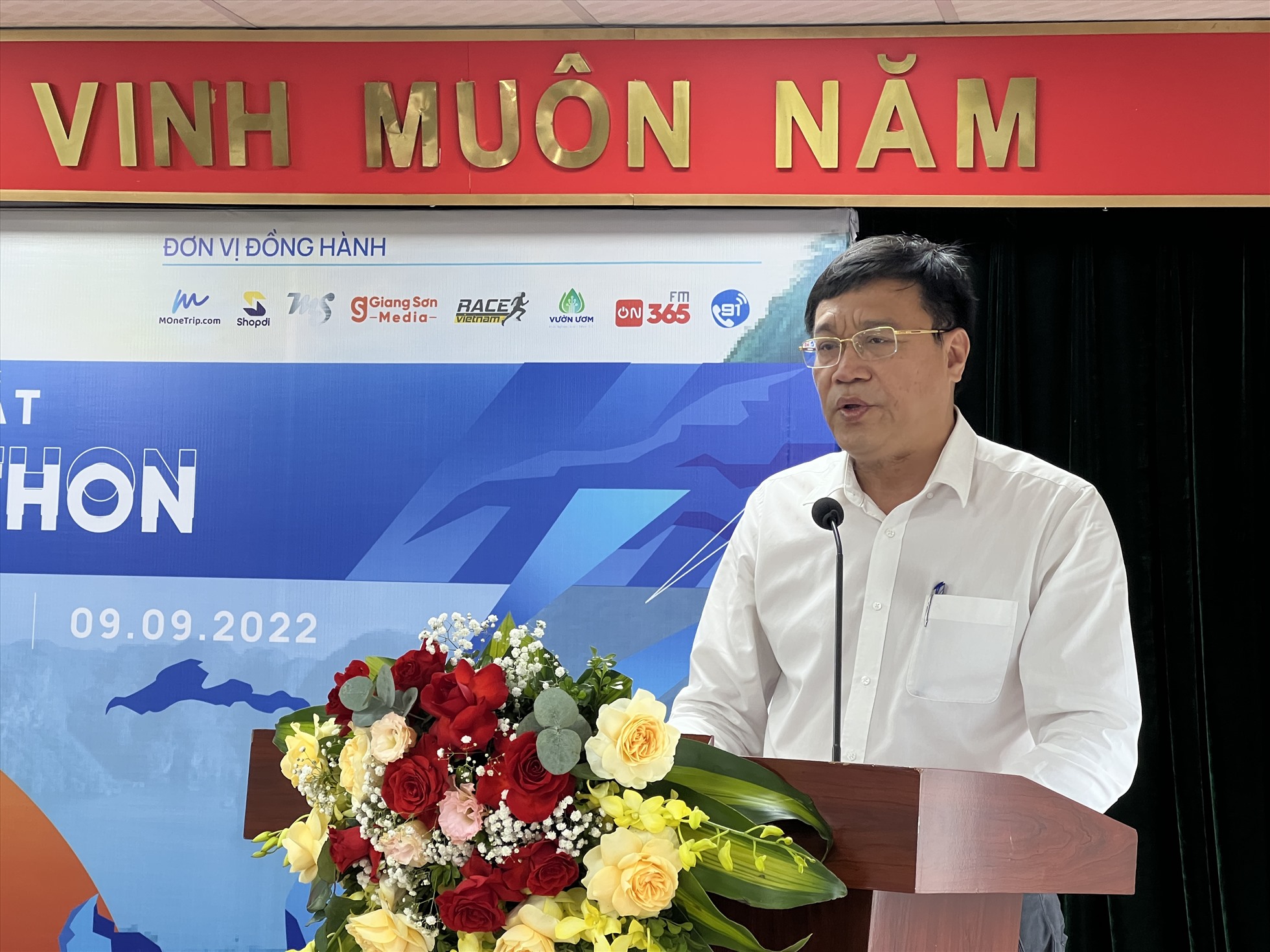 Tổng Cục trưởng Tổng cục Thể dục Thể thao Đặng Hà Việt phát biểu tại Lễ ra mắt giải chạy thường niên OneWay. Ảnh: A.N