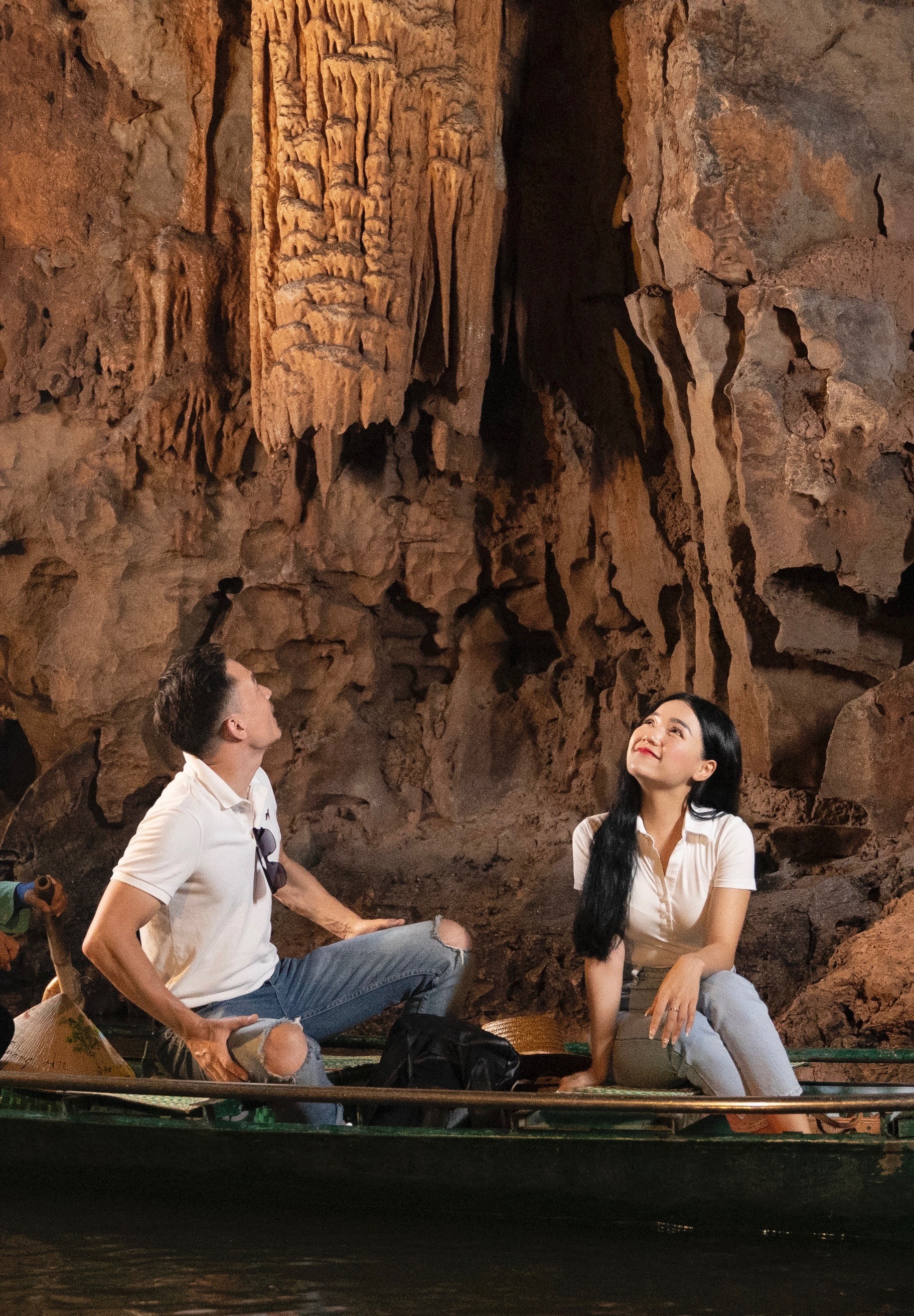 Sau khi trải nghiệm con đường bồ đề, du khách có thể lên lịch trình tham quan Quần thể danh thắng Tràng An, khu du lịch Tam Cốc - Bích Động...