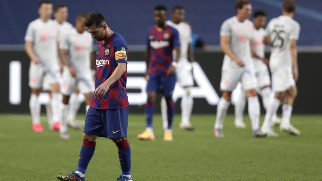 Thất bại trước Bayern Munich là mang đến hệ lụy tiêu cực với Barcelona.  Ảnh: AFP