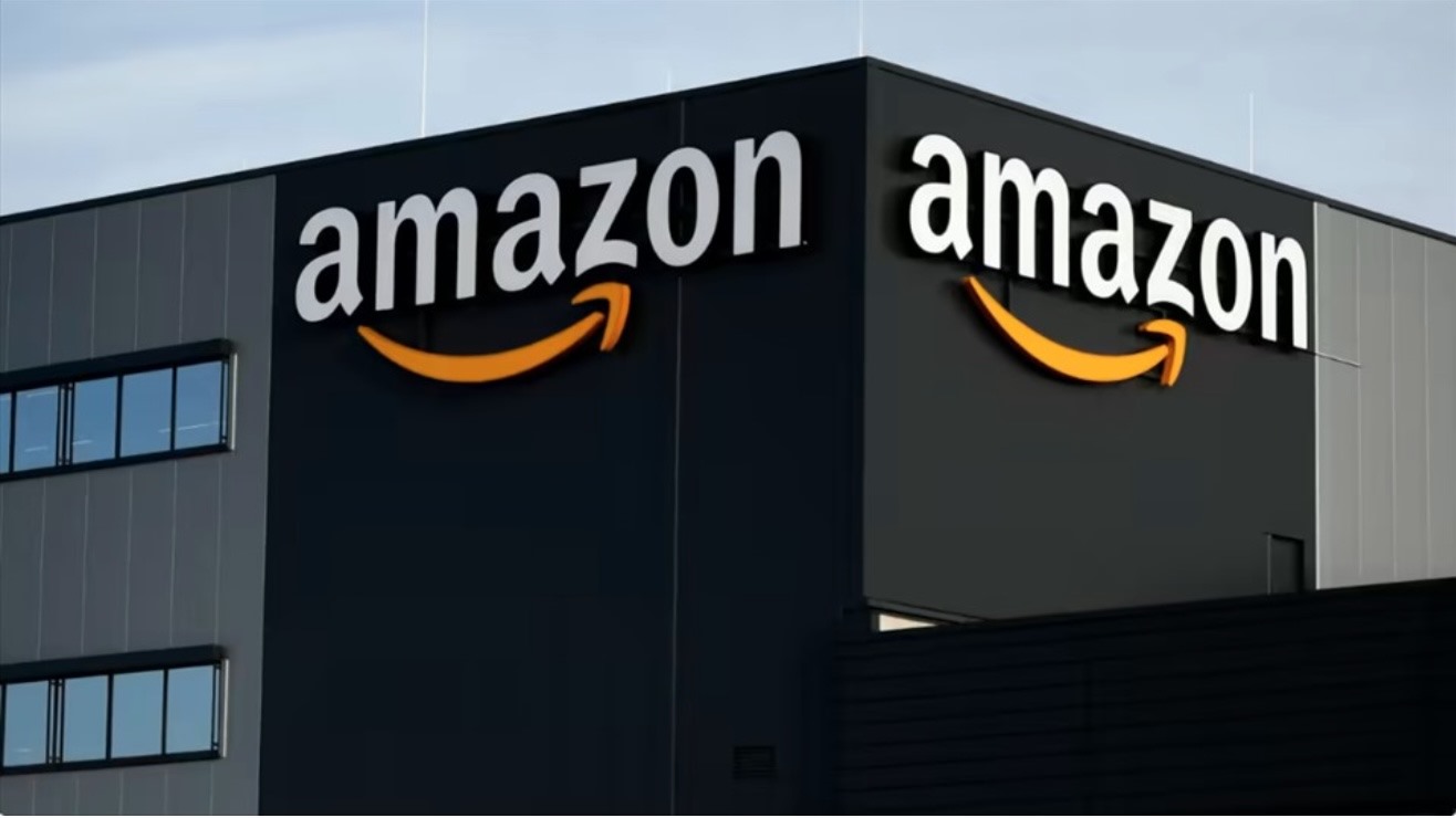 Amazon là một trong những công ty đi đầu trong việc bán quảng cáo online. Ảnh: AFP