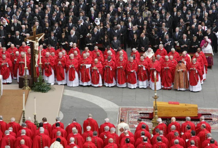Tang lễ của Giáo hoàng John Paul II. Ảnh: AFP