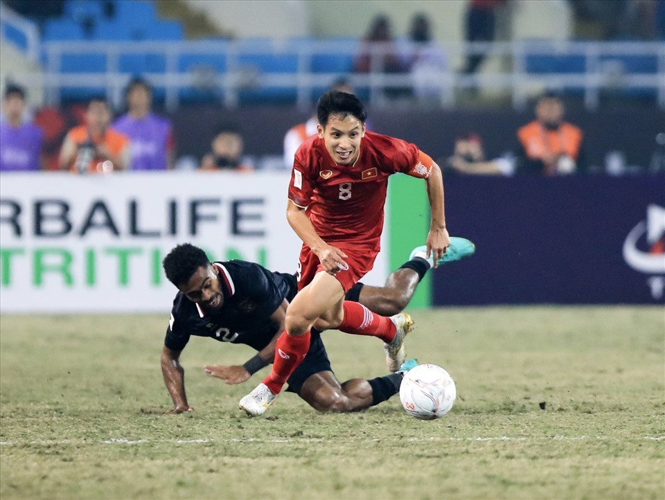 Tuyển Việt Nam vượt qua Indonesia ở bán kết AFF Cup. Ảnh: Minh Dân
