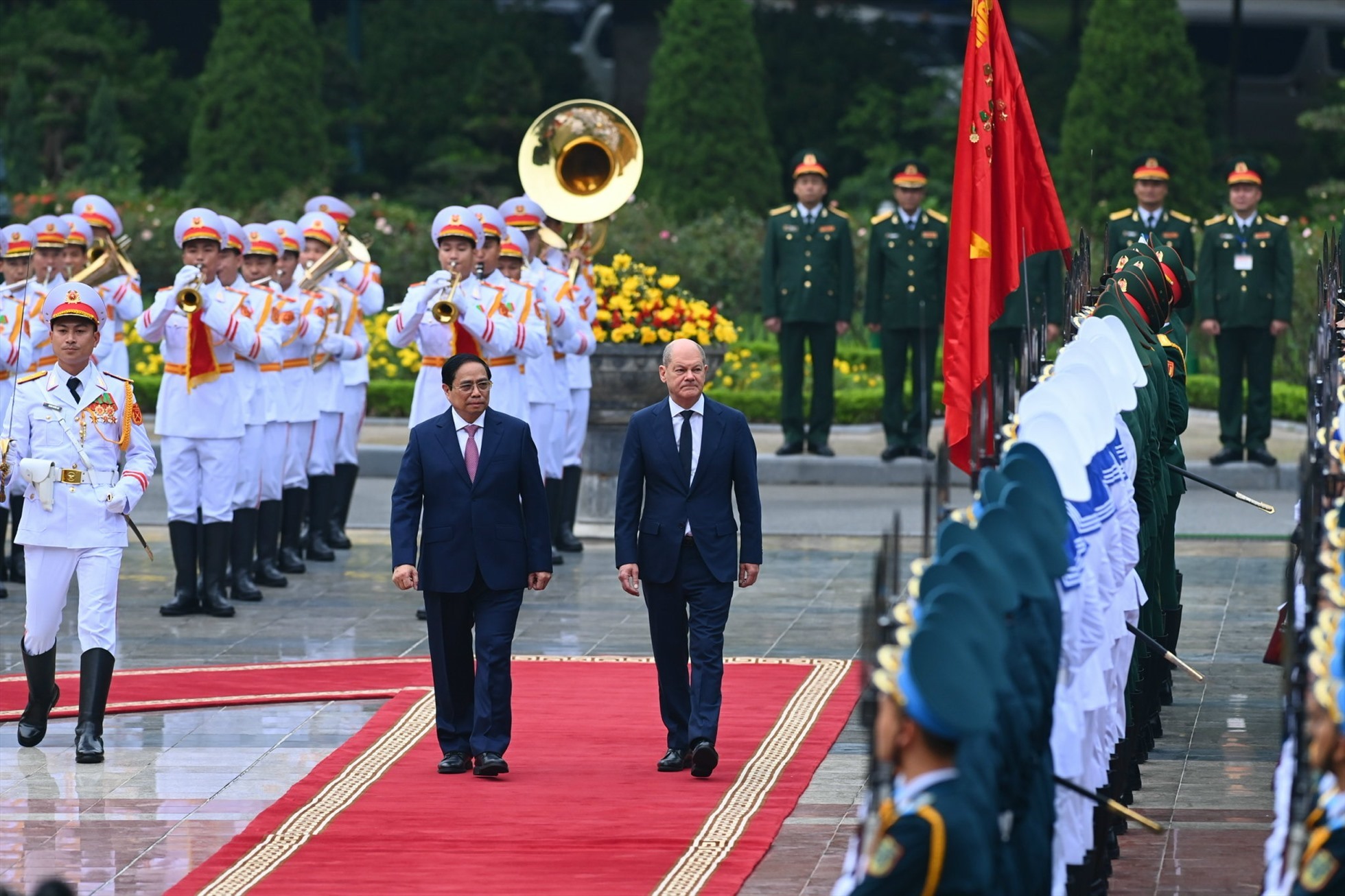 Thủ tướng Phạm Minh Chính chủ trì lễ đón trọng thể Thủ tướng Đức Olaf Scholz thăm chính thức Việt Nam, ngày 13.11.2022. Ảnh: Hải Nguyễn