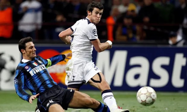 Bale và bàn thắng đáng nhớ vào lưới Inter Milan San Siro năm 2010.  Ảnh: AFP