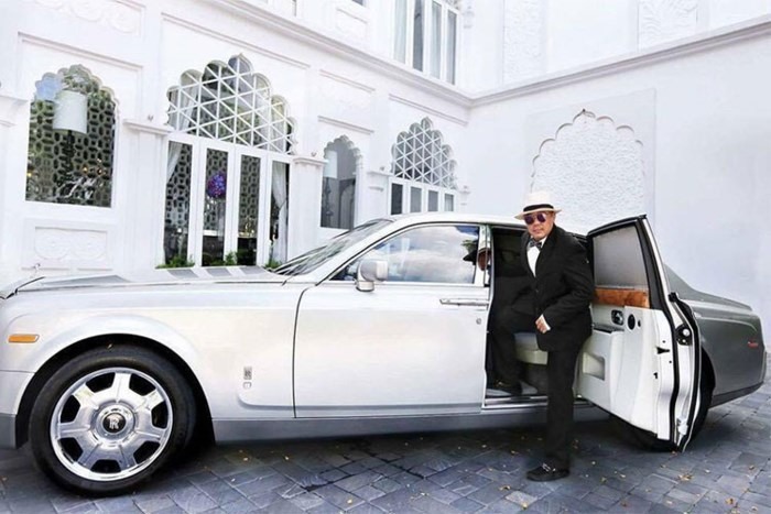 Doanh nhân Khải Silk và chiếc Rolls-Royce Phantom huyền thoại.