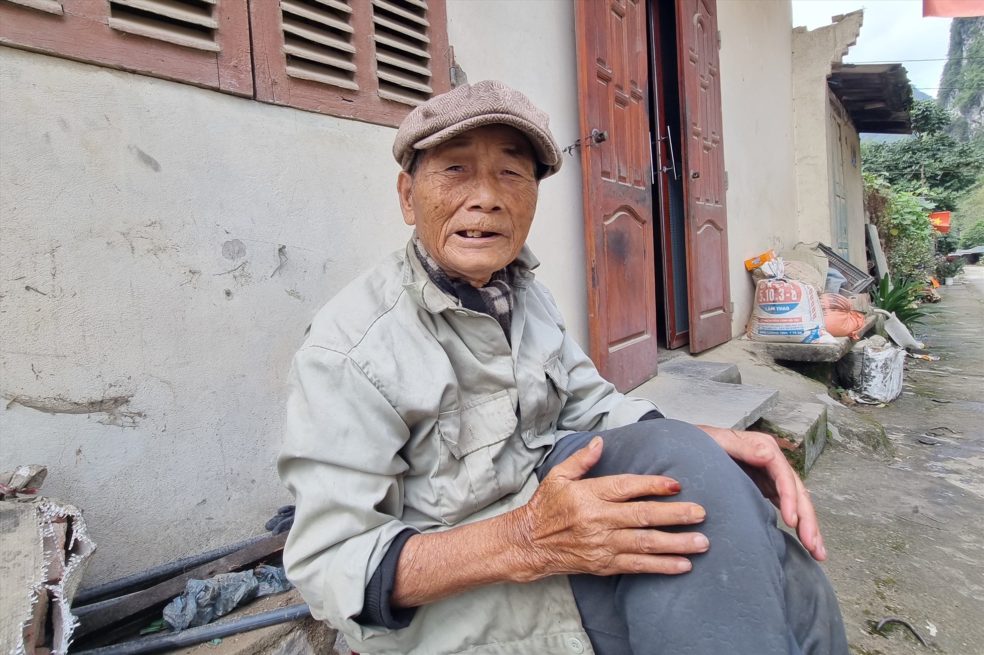 Ông Triệu Văn Câu kể lại thời kỳ phồn thịnh của thị trấn Tĩnh Túc.
