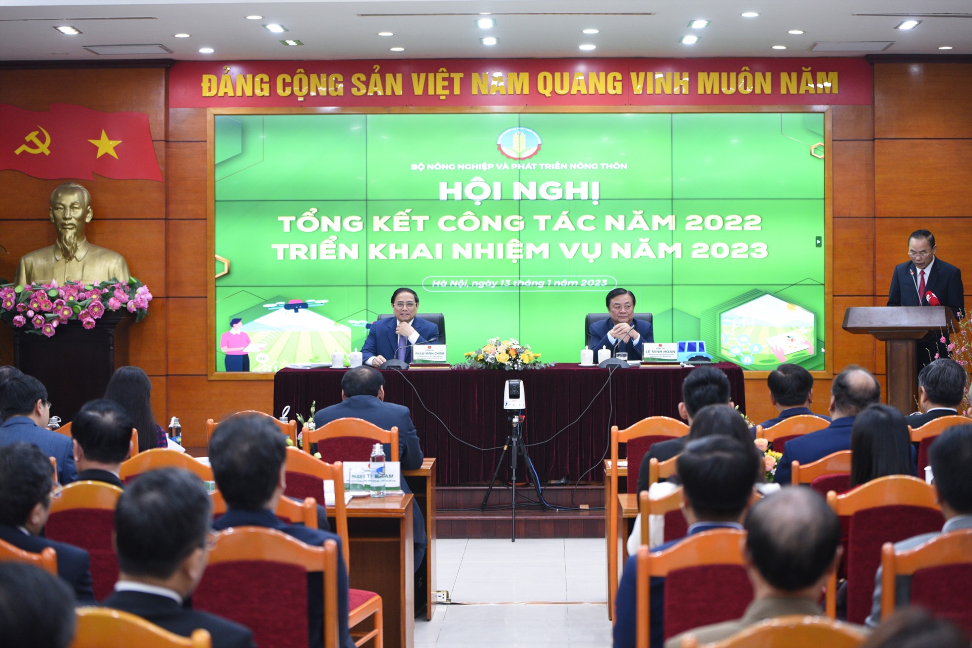 Thủ tướng Chinh phủ Phạ Minh Chính đánh giá cao những kết quả mà ngành NNPTNT đã đạt được trong năm qua. Ảnh: Đinh Tùng
