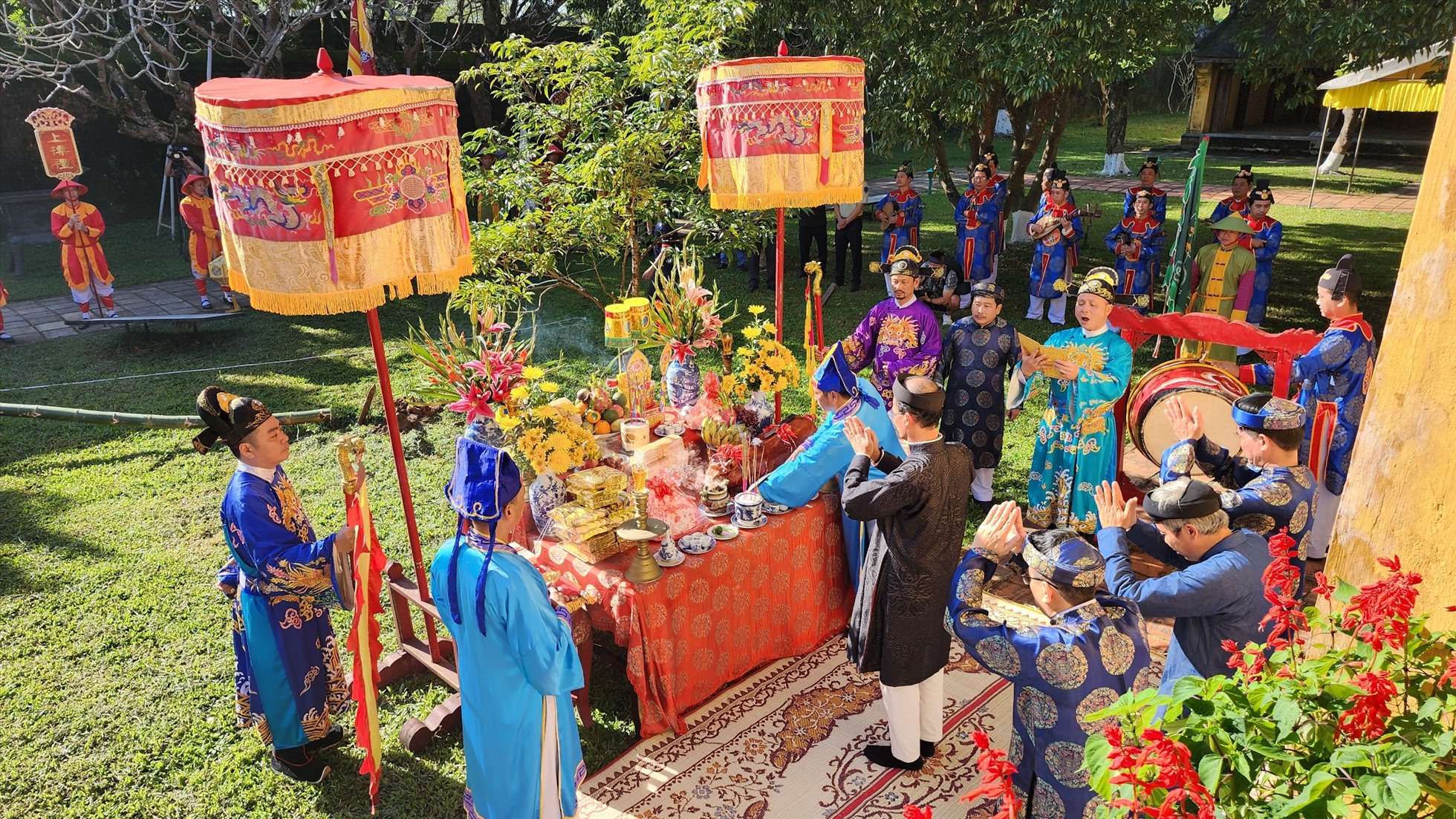 Đây là chương trình nằm trong khuôn khổ các hoạt động mừng Xuân phục vụ Tết Nguyên đán Quý Mão 2023, nhằm tái hiện nghi lễ xưa của triều đình nhà Nguyễn vào dịp Tết cổ truyền của dân tộc.