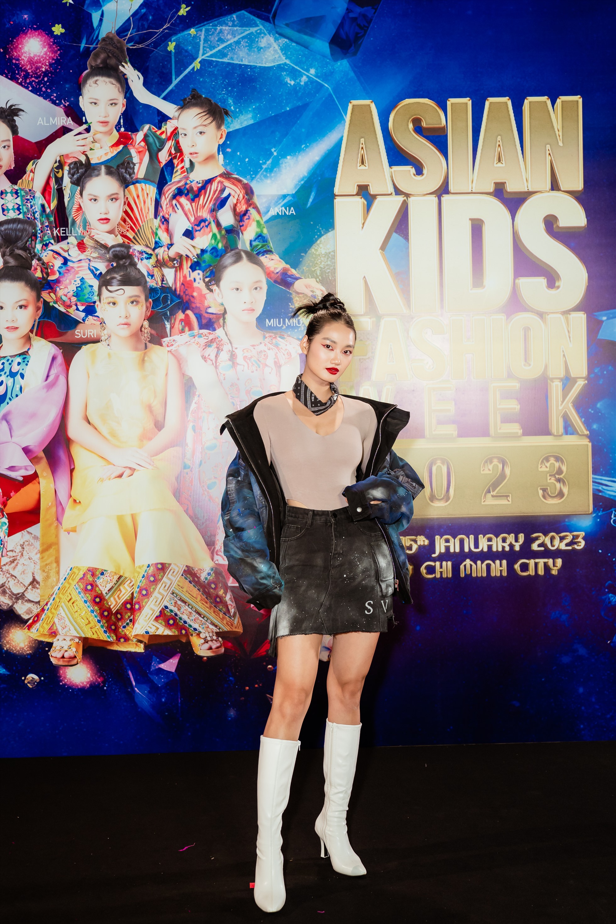 Quán quân Supermodel Me 2021 - Quỳnh Anh cá tính trong outfit cực “chất lừ” khoe trọn thần thái “chặt chém” ngay tại  thảm đỏ Asian Kids Fashion Week 2023.