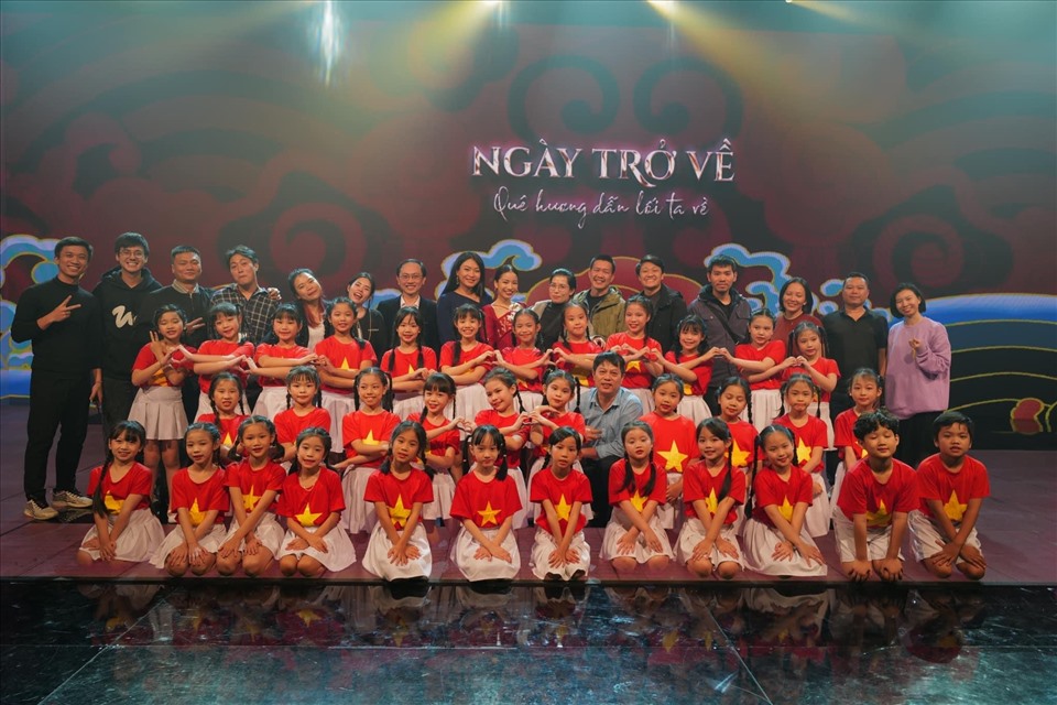 Chương trình sẽ mang đến cho khán giả những câu chuyện đặc sắc, thú vị về người con gốc Việt đã thành công ở nhiều nơi trên thế giới. Ảnh: VTV