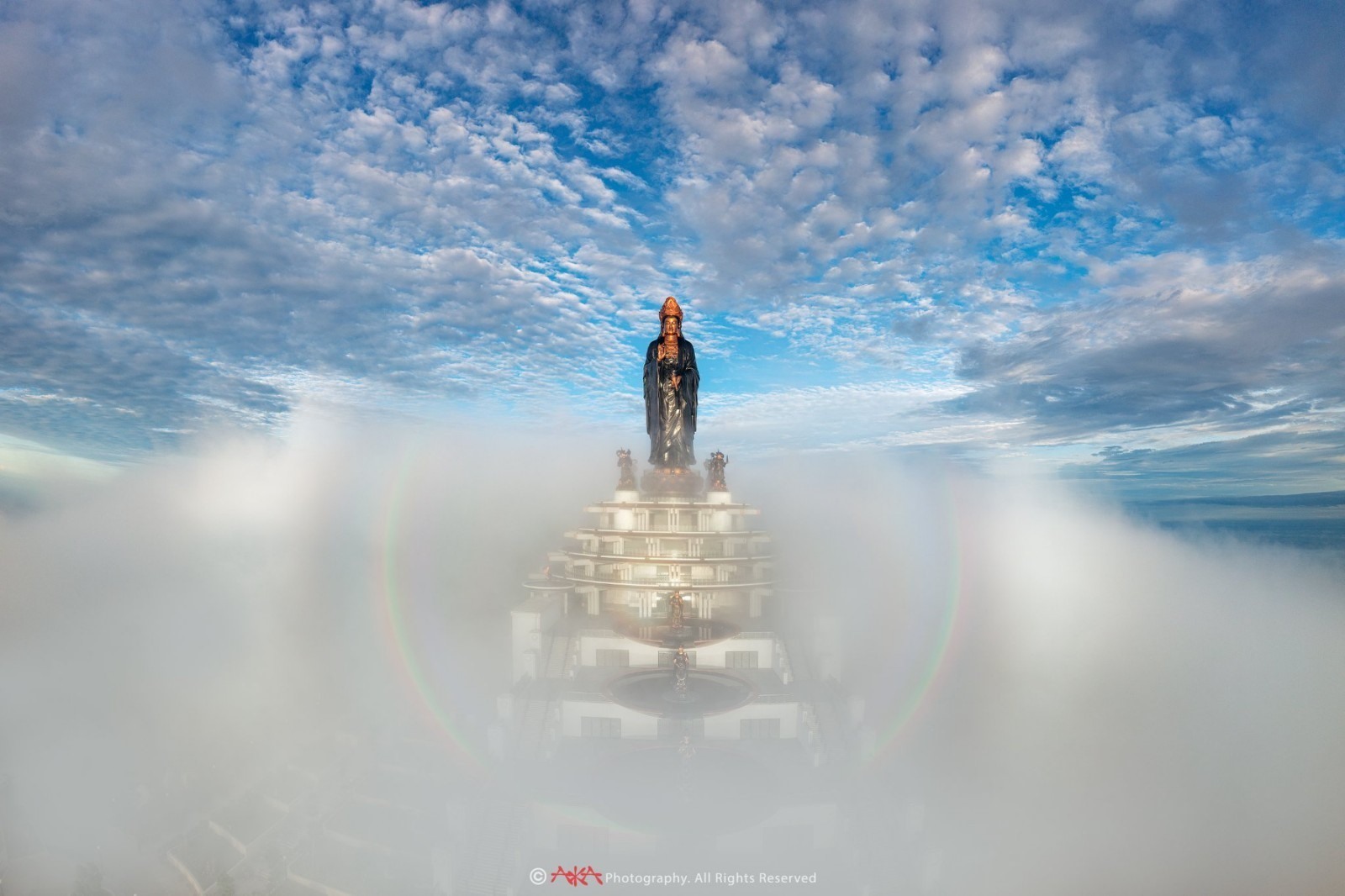 Quần thể tâm linh trên đỉnh Núi Bà.      Nguồn ảnh: Sun Group