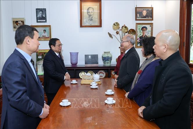 Thủ tướng Phạm Minh Chính chúc Tết gia đình cố Thủ tướng Phạm Văn Đồng. Ảnh: Dương Giang/TTXVN