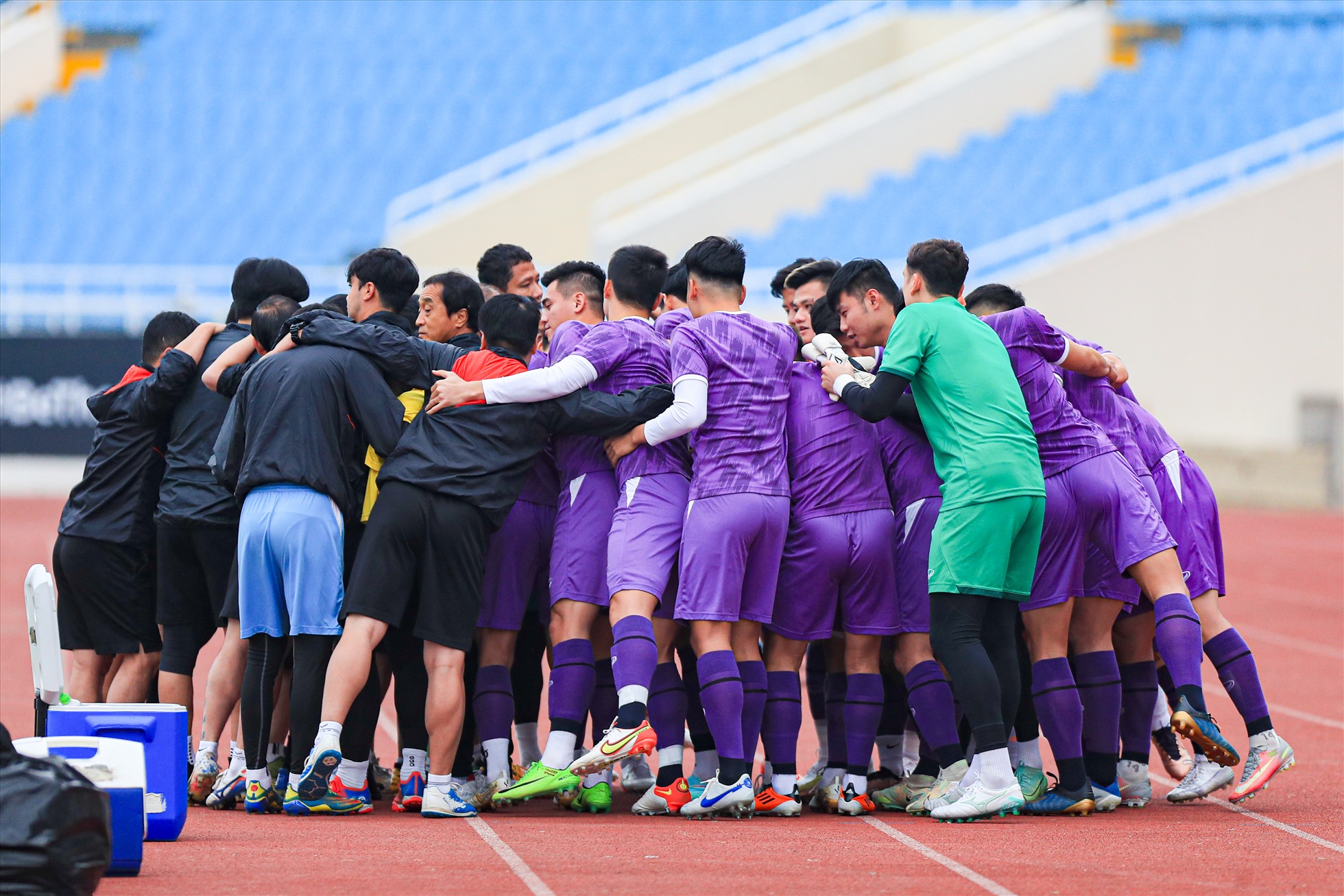 Chiều nay (2.1.2023), đội tuyển Việt Nam đã có buổi tập trên sân Mỹ Đình chuẩn bị cho trận đấu gặp Myanmar tại lượt trận cuối cùng vòng bảng AFF Cup 2022.