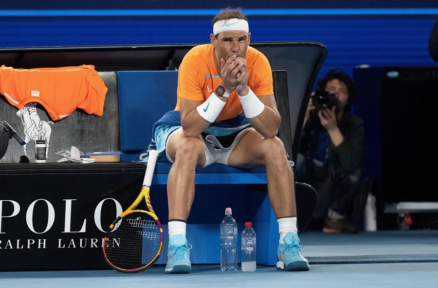 Nadal rất thất vọng khi dính chấn thương và không thể bảo vệ chức vô địch Australian Open. Ảnh: New York Magazine