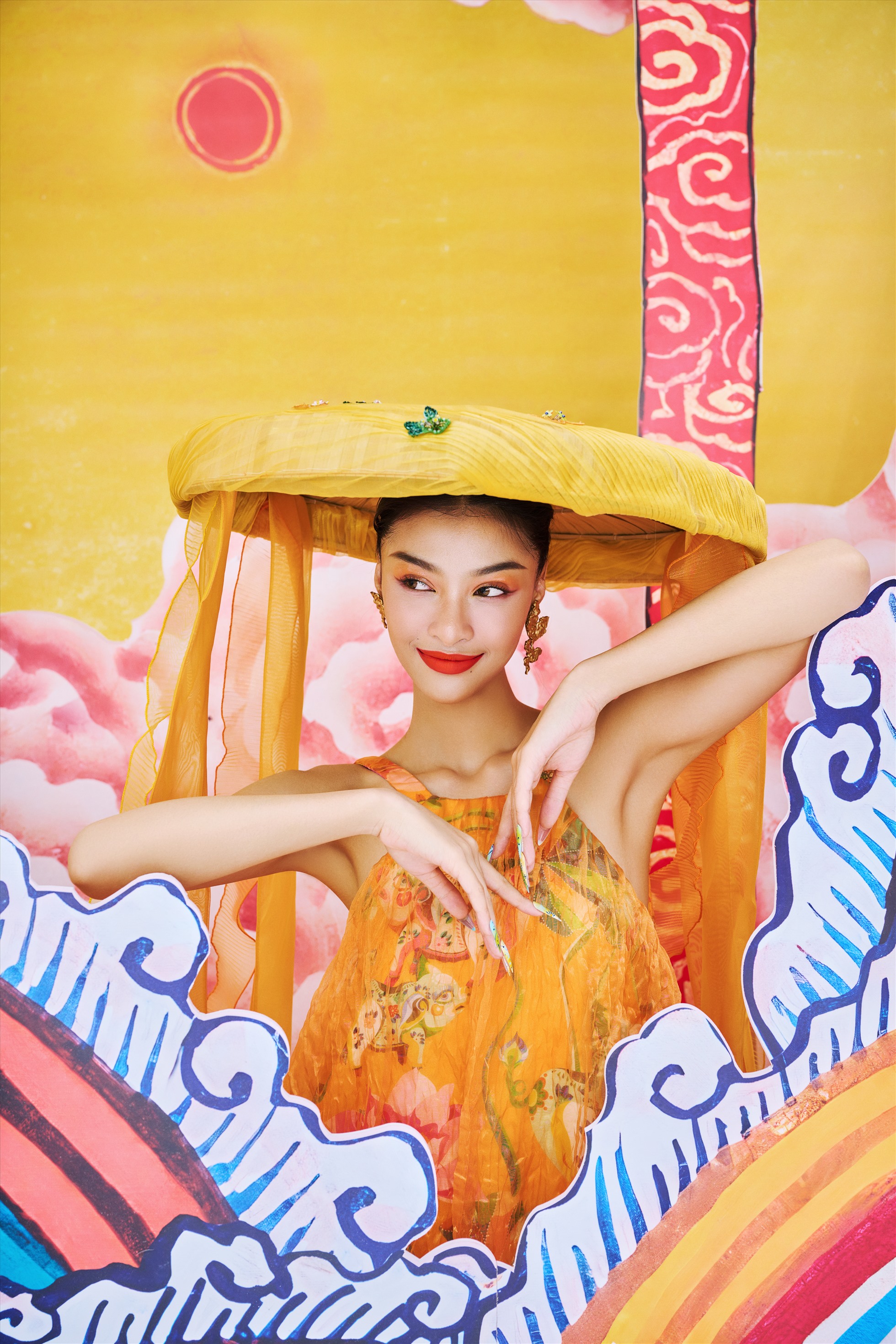 Là một trong 3 cô gái được Miss World Vietnam 2019 lựa chọn bởi vẻ đẹp chuẩn quốc tế nhưng vẫn toát lên vẻ đẹp của người con gái Việt.