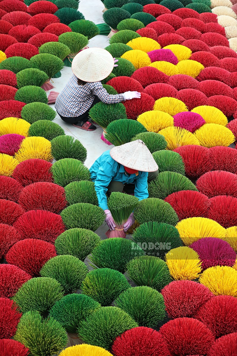 Quảng Phú Cầu - điểm check-in đa sắc màu gần Hà Nội