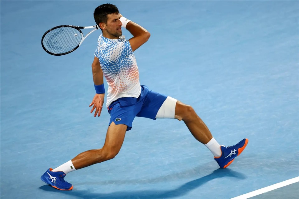 Novak Djokovic bị nghi giả chấn thương và vấn đề của quần vợt