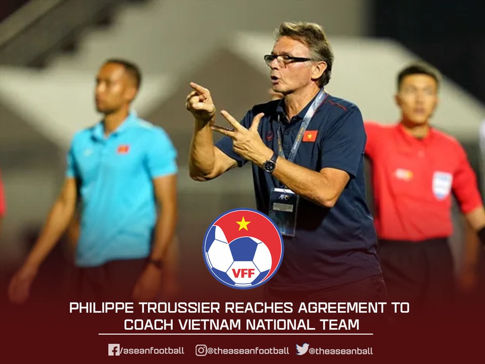 Nếu nhận lời dẫn dắt tuyển Việt Nam, HLV Philippe Troussier sẽ phải thay đổi một vài điểm cho các cầu thủ.  Ảnh: Bóng Đá Asean