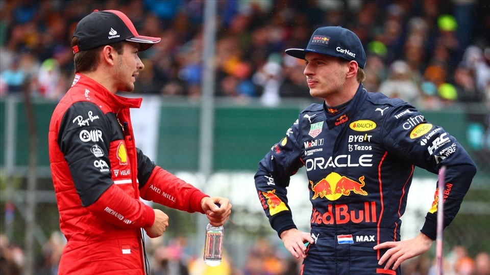 Charles Leclerc và Max Verstappen sẽ tiếp tục cạnh tranh trong mùa giải F1 2023? Ảnh: F1