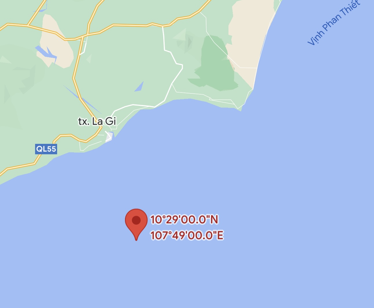 Vị trí tàu chìm cách cửa biển La Gi khoảng 11 hải lý về hướng Nam. Ảnh: Google Maps
