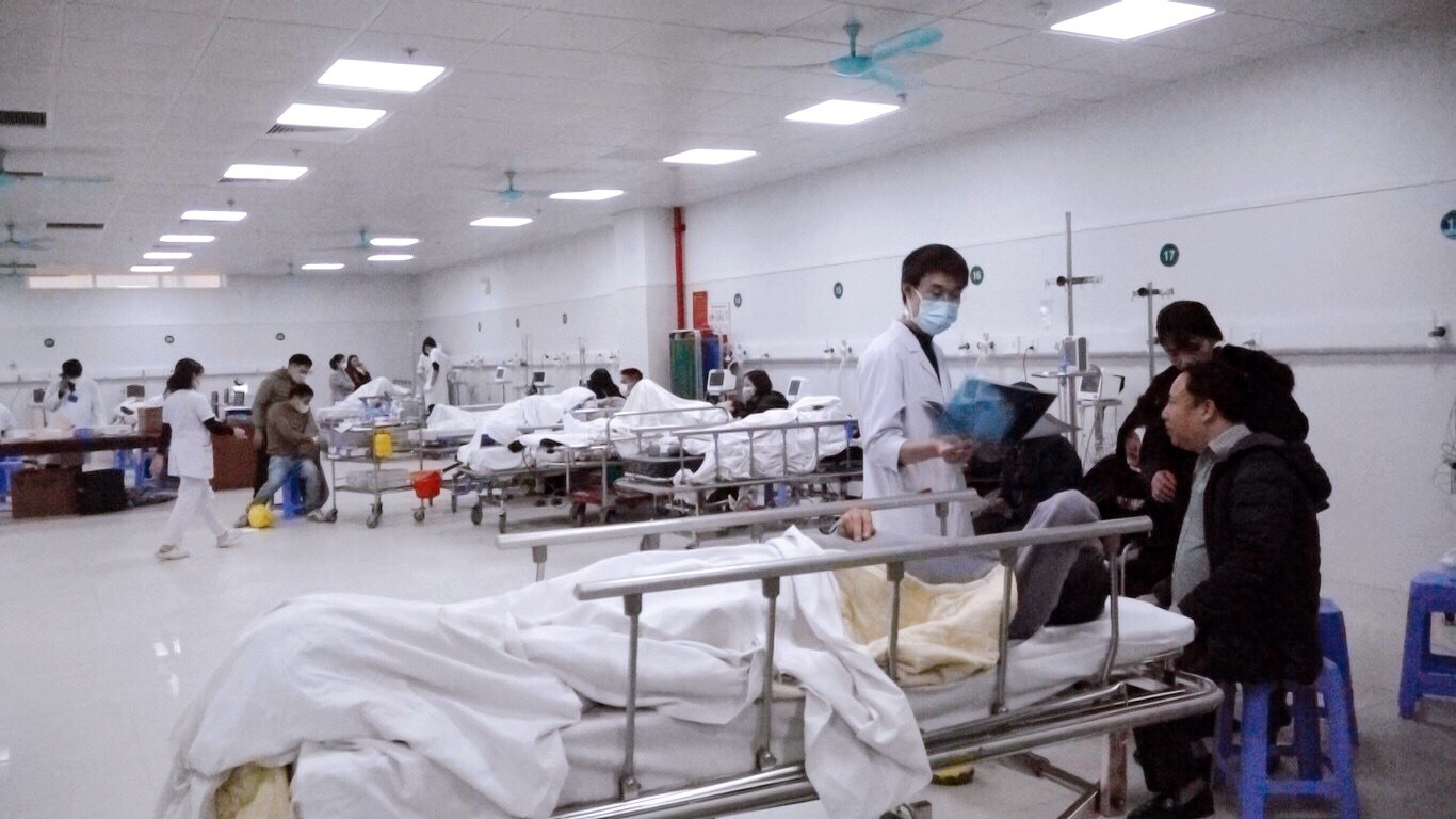 Khoa Cấp cứu - Bệnh viện Việt Đức ngày 26.1 (mùng 5 Tết Quý Mão). Ảnh: Trang Hà