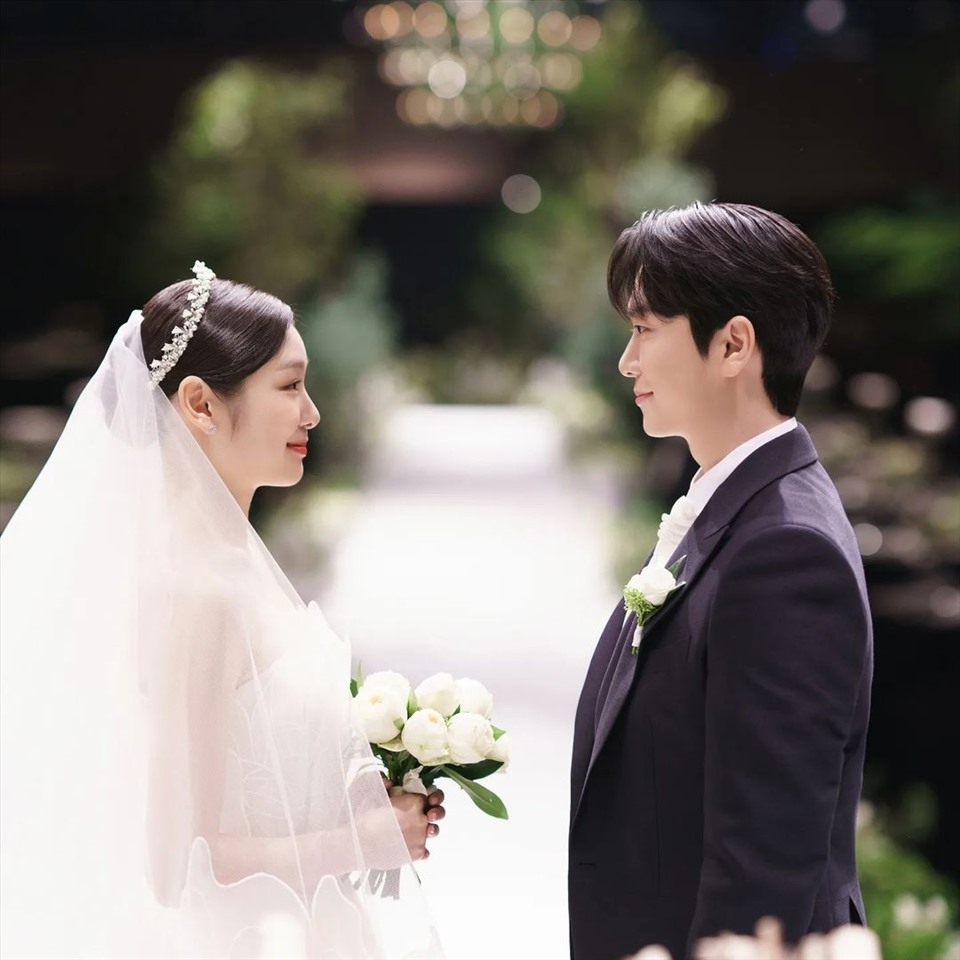 Ko Woo Rim và Kim Yuna hẹn hò và tổ chức hôn lễ kín tiếng. Ảnh: @yunakim.