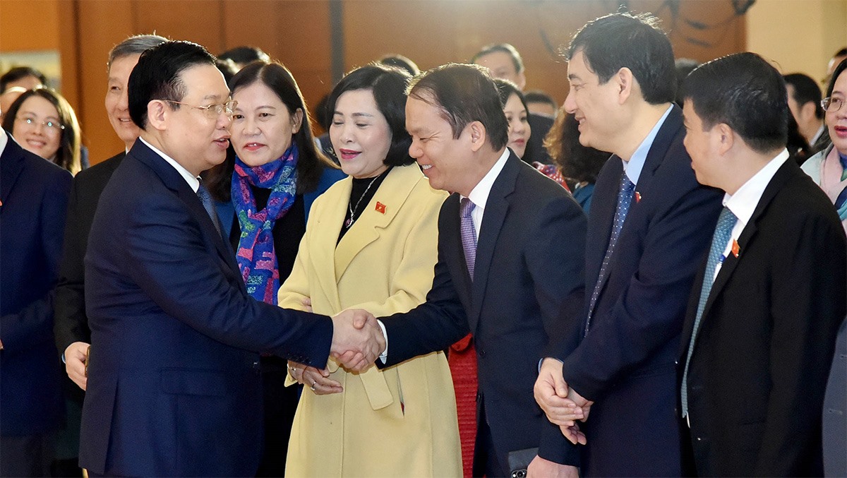 Chủ tịch Quốc hội Vương Đình Huệ và các đại biểu dự gặp mặt. Ảnh: Lâm Hiển