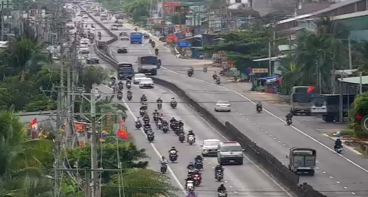 Lưu lượng phương tiện di chuyển trên Quốc lộ 1 trên địa phận tỉnh Tiền Giang.