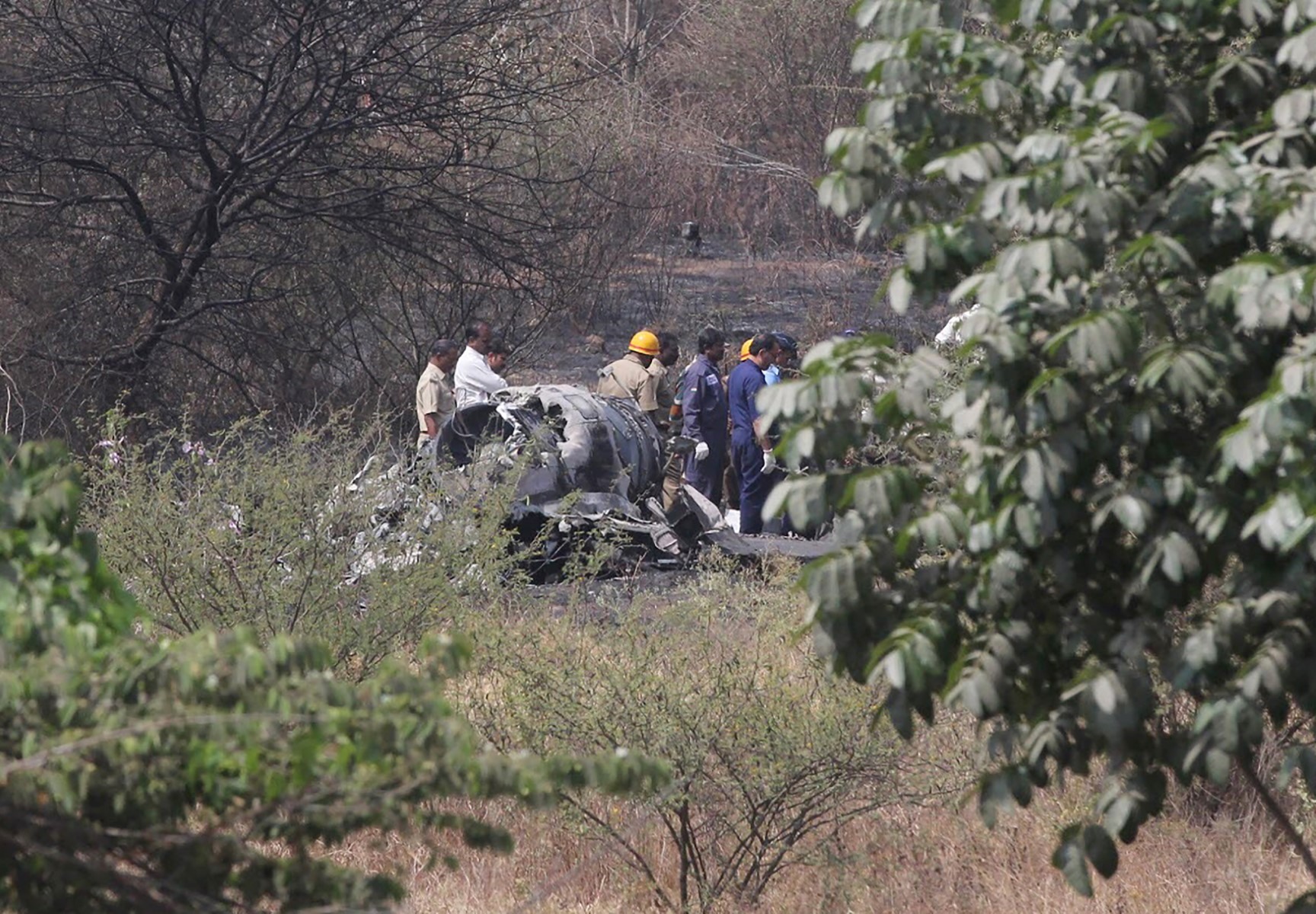 Hiện trường vụ rơi máy bay Mirage 2000 của Không quân Ấn Độ ở Bangalore năm 2019. Ảnh: AFP