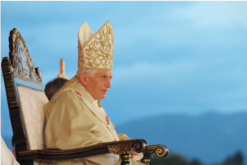 Cựu Giáo hoàng Benedict XVI cũng là một nhà thần học nổi tiếng người Đức. Ảnh: AFP