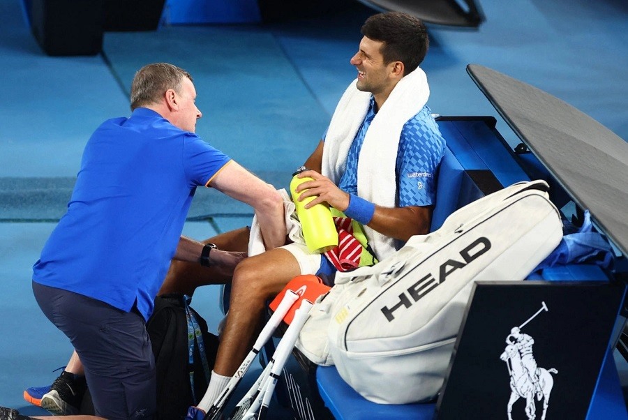 Quãng nghỉ 1 tháng sẽ cho phép Djokovic có thời gian bình phục chấn thương trước giải đấu tiếp theo. Ảnh: AO
