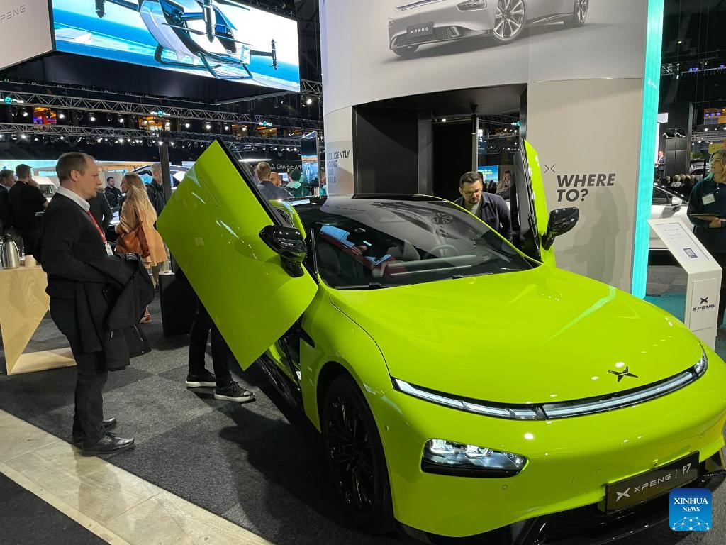 Một mẫu xe điện của Xpeng tại triển lãm ôtô ở Stockholm (Thụy Điển) năm 2022. Ảnh: Xinhua