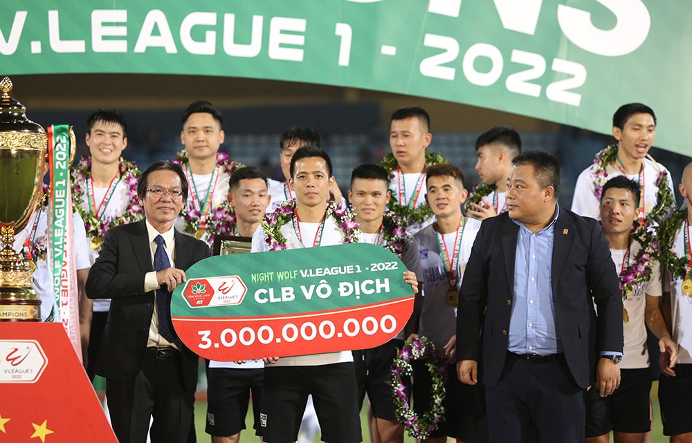 Hà Nội FC vô địch V.League 2022 nhận số tiền thưởng 3 tỉ đồng. Ảnh: VPF