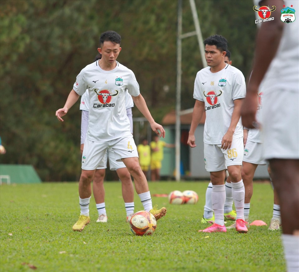 Đội bóng phố Núi nói về khả năng có thể không tham dự V.League 2023 vì phụ thuộc vào nhà tài trợ. Ảnh: HAGL FC