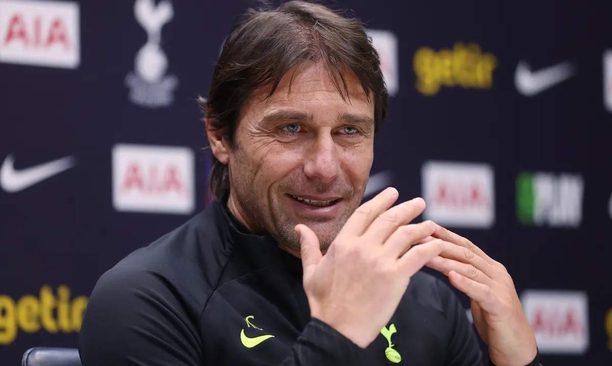 Conte đang bình tĩnh để cùng Tottenham vượt qua giai đoạn khó khăn. Ảnh: AFP