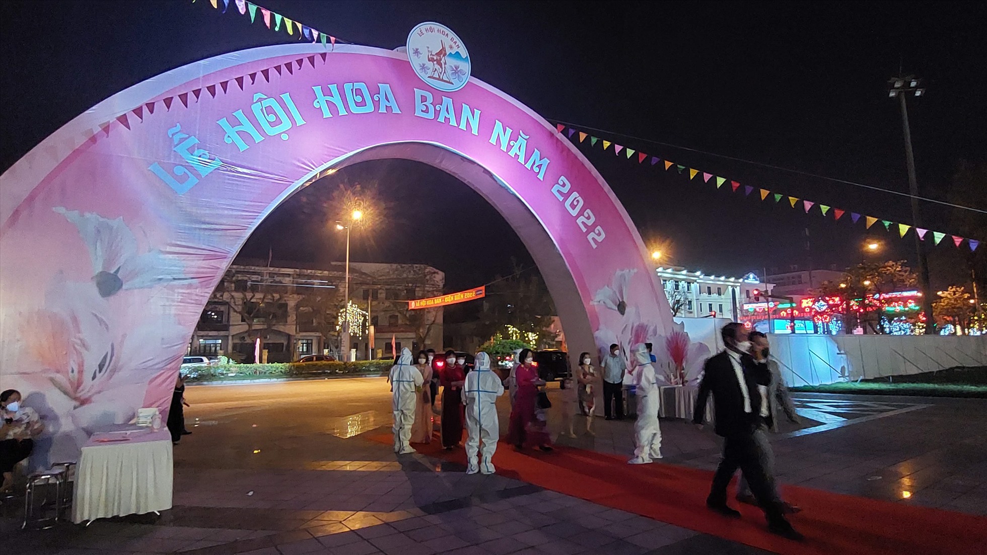 Lễ hội Hoa Ban được tổ chức thành công khi đại dịch vừa mới cơ bản được kiểm soát.
