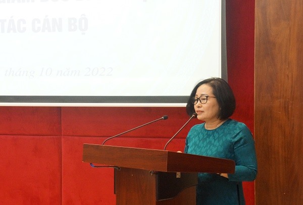 Bà Nguyễn Thị Thanh Xuân phát biểu tại buổi lễ. Ảnh: BHXH Việt Nam.